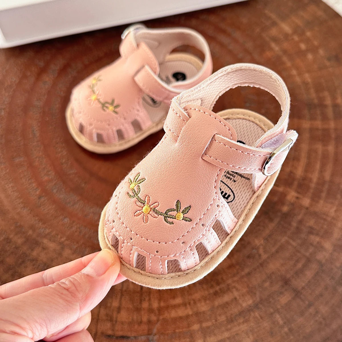 Chaussure bébé fille