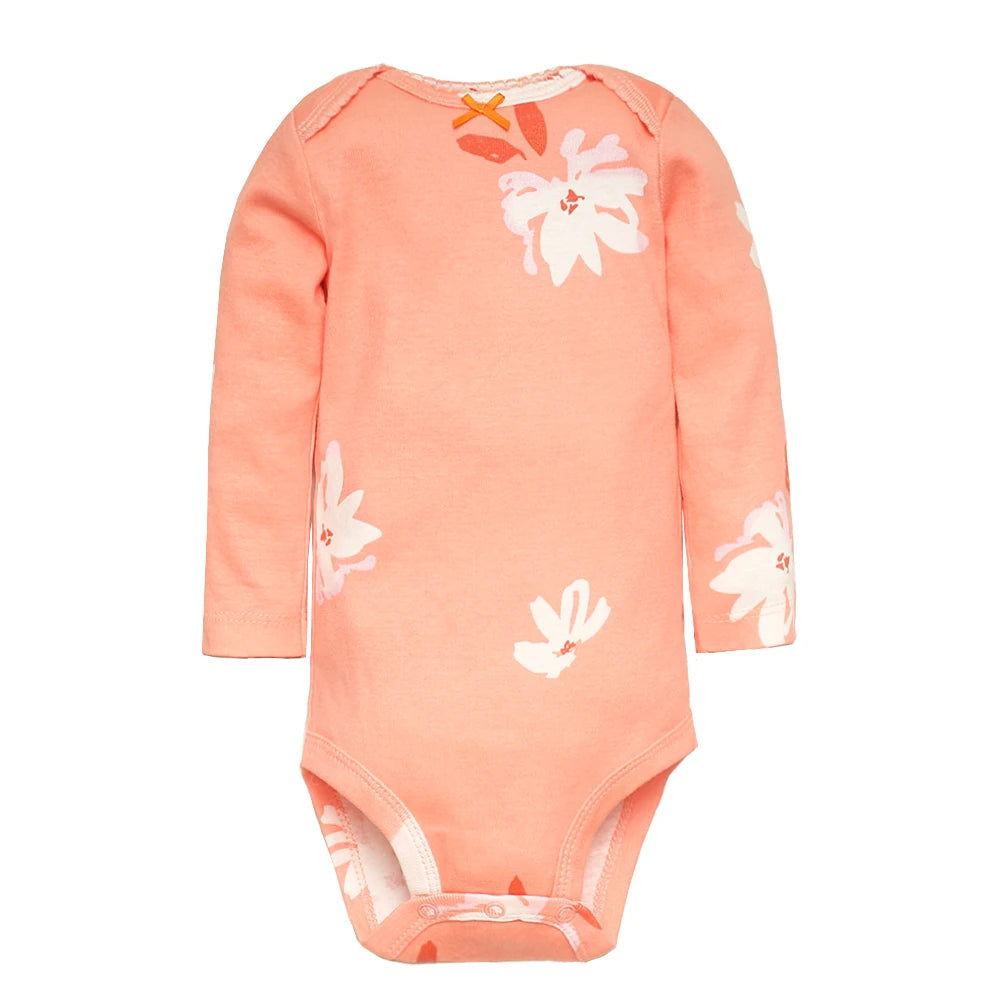 Caches couches bébé fille