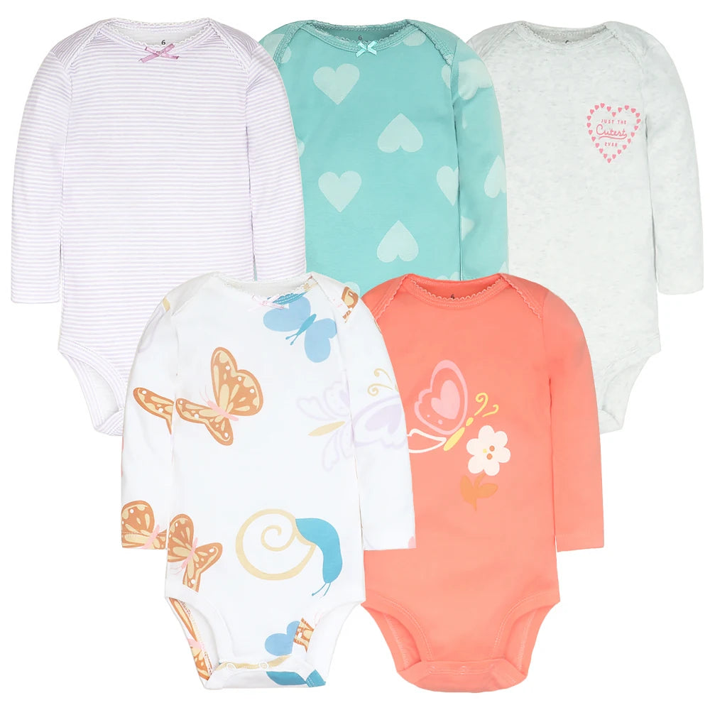 Caches couches bébé fille