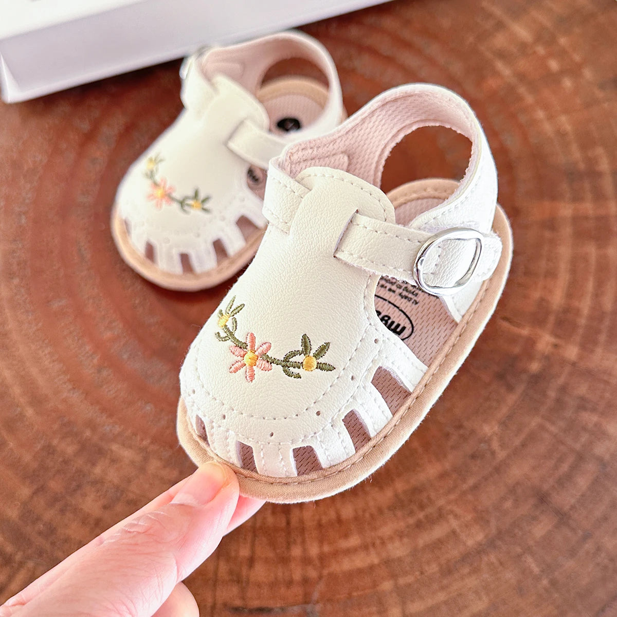 Chaussure bébé fille