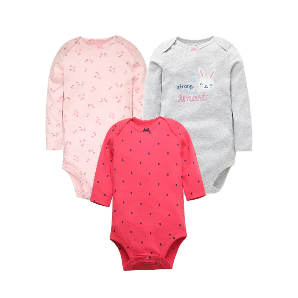 Caches couches bébé fille