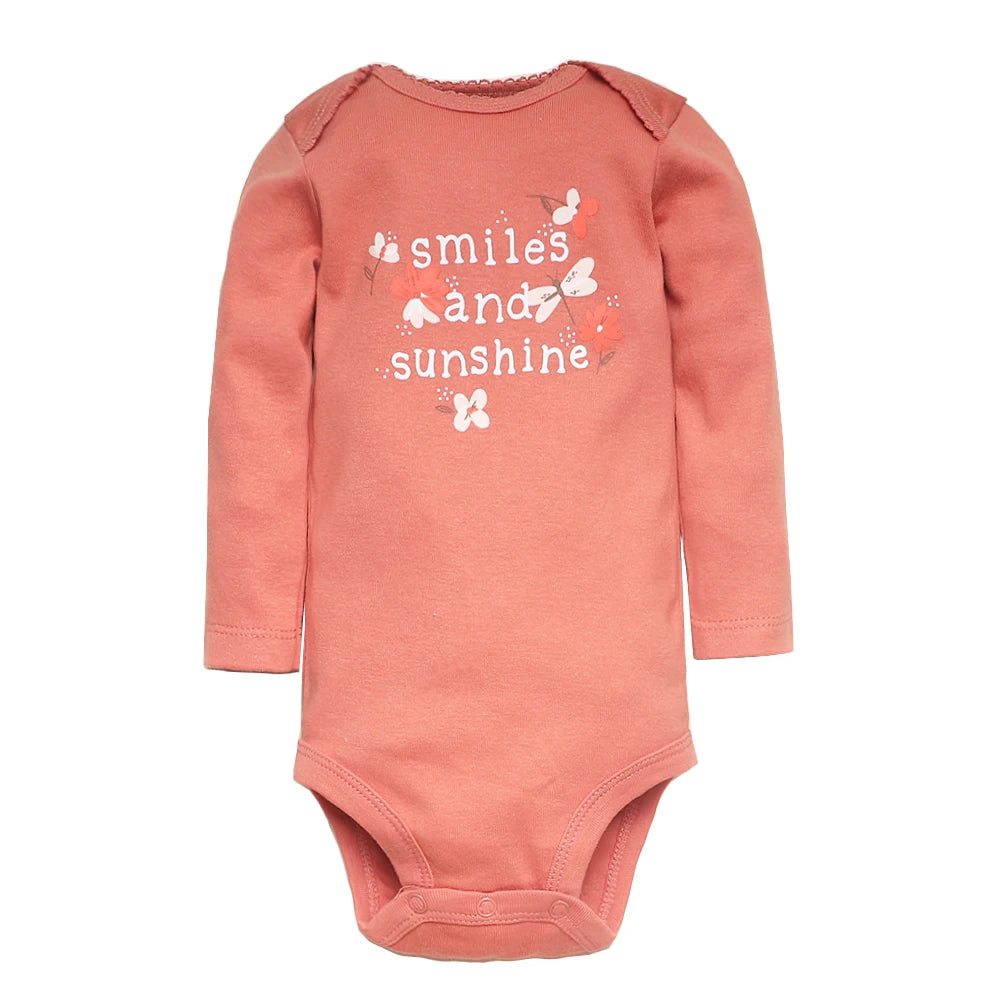 Caches couches bébé fille